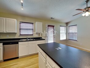 10278 Brushfield Ln in Fishers, IN - Building Photo - Building Photo
