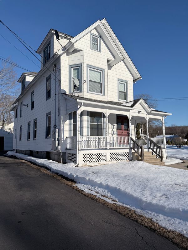 property at 79 Meadow St