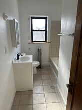 8039 S Ingleside Ave in Chicago, IL - Foto de edificio - Building Photo