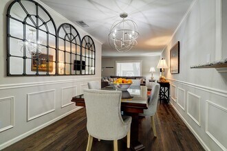 2619 Eastgrove Ln in Houston, TX - Building Photo - Building Photo