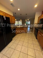 16525 W Monteverde Ln in Surprise, AZ - Foto de edificio - Building Photo