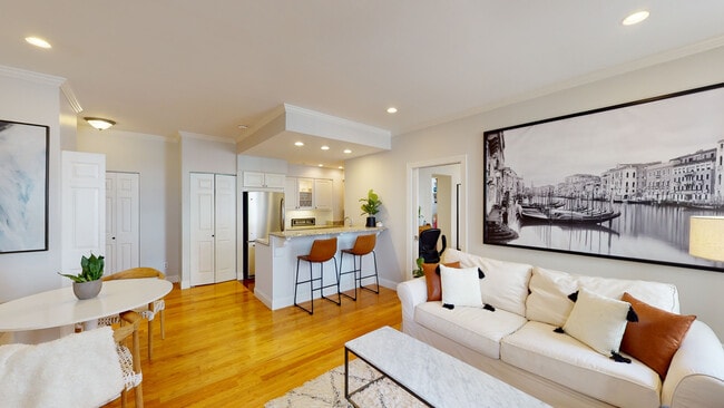 37 Bowdoin St, Unit 1B