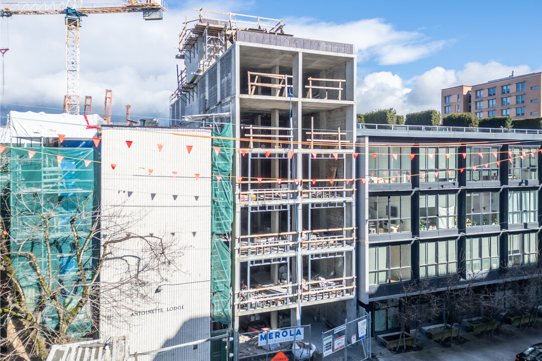 Brennan's Place in Vancouver, BC - Building Photo