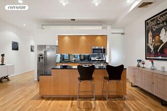 129 Duane St in New York, NY - Building Photo - Building Photo