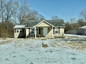 1511 Elmont Rd in Sullivan, MO - Building Photo