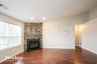 1343 Cornwallis Ln in Indianapolis, IN - Foto de edificio - Building Photo