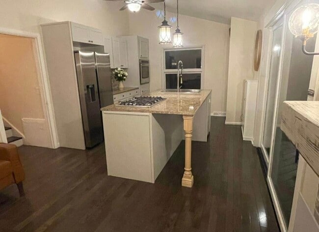 510 Kenwood Ave, Unit Kenwood Apt 2 in Delmar, NY - Foto de edificio - Building Photo