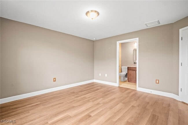 property at 1530 Gretchen Ave S