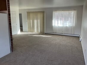 608 N Orchard Ave, Unit A in Canon City, CO - Foto de edificio - Building Photo