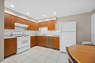 11126 S 84th Ave in Palos Hills, IL - Building Photo - Building Photo