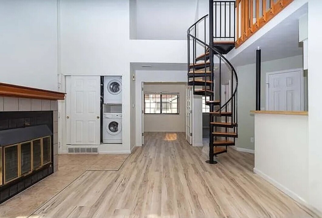 4781 White Rock Cir in Boulder, CO - Building Photo