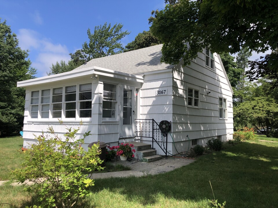 3167 146th Ave in Holland, MI - Building Photo