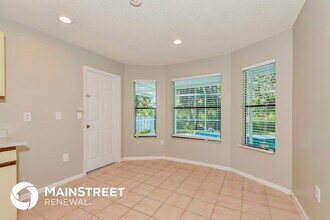 5751 Forester Lake Dr in Sarasota, FL - Foto de edificio - Building Photo