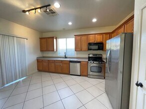 8432 Cheerful Brook Ave in Las Vegas, NV - Building Photo - Building Photo