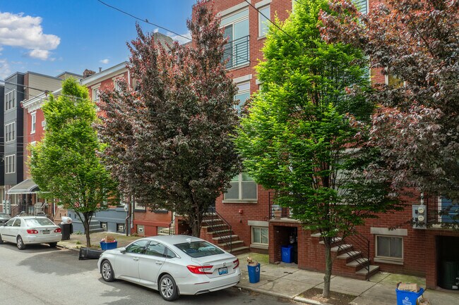 1834 Poplar St in Philadelphia, PA - Building Photo - Building Photo