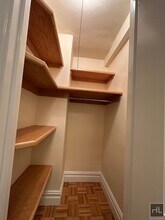 Christopher Street, Unit 5N in New York, NY - Foto de edificio - Building Photo