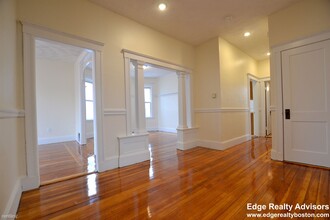 50 Armandine St-Unit -Apt 1 in Boston, MA - Building Photo - Building Photo