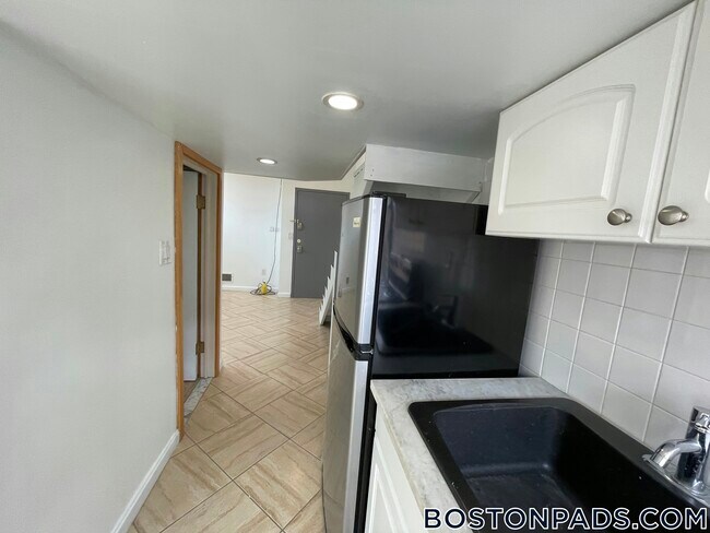 72 Kneeland St in Boston, MA - Building Photo - Building Photo