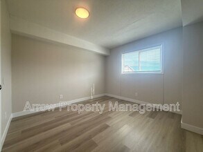 5703 S 14th St in Omaha, NE - Building Photo - Building Photo