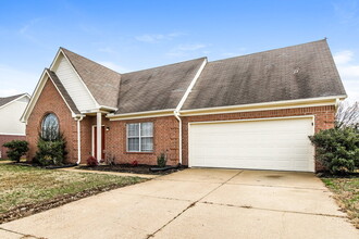 7882 Milestone Dr in Southaven, MS - Building Photo - Building Photo