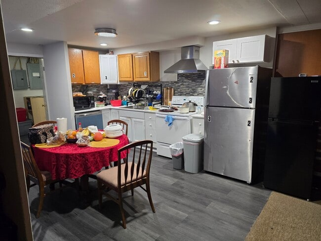 431 SW 156th St in Burien, WA - Building Photo - Building Photo