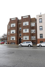 4200-4201 N Pulaski Rd in Chicago, IL - Building Photo - Building Photo