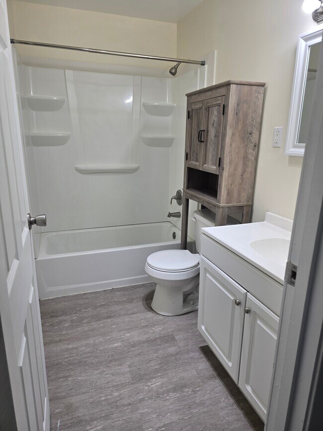 104 Poplin Pl in Trenton, OH - Building Photo - Building Photo