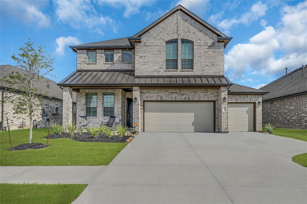 8411 Hunterwyck Ln in Baytown, TX - Foto de edificio