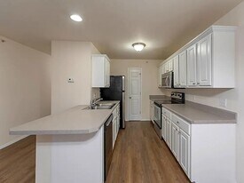 Watermill Park Apartments in Springfield, MO - Building Photo