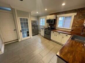 1671 Franklin Ave in Columbus, OH - Building Photo - Building Photo