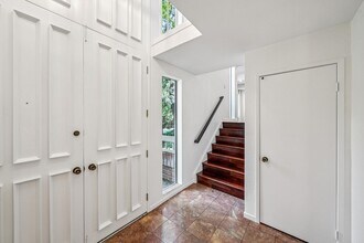 500 Sand Hill Cir in Menlo Park, CA - Building Photo - Building Photo