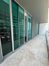 55 SE 6th St, Unit 2307 in Miami, FL - Foto de edificio - Building Photo