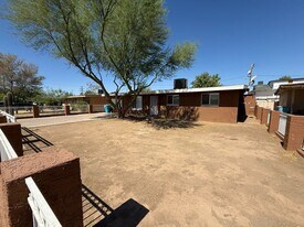 6010 N 32nd Ave in Phoenix, AZ - Building Photo
