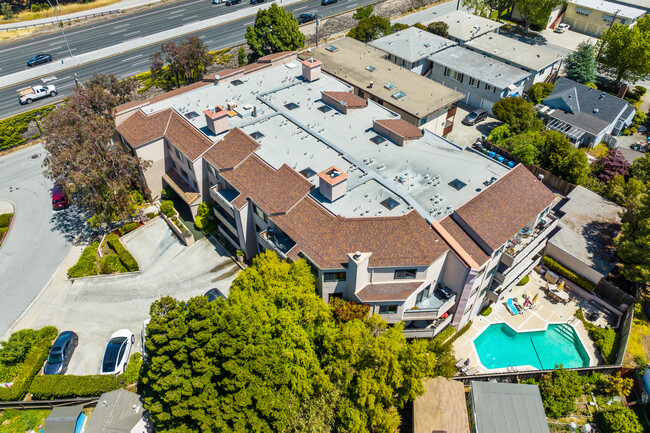 Morrell Plaza in Burlingame, CA - Foto de edificio - Building Photo