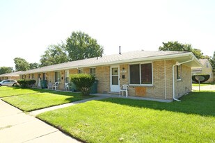 1881-1957 Hamilton Ave in Lincoln Park, MI - Building Photo