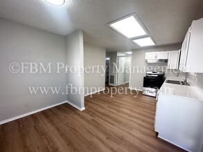 307 S 9th St in Midlothian, TX - Building Photo - Building Photo