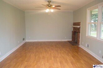 109 Lands End Dr in Darlington, SC - Building Photo - Building Photo