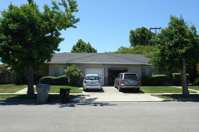 4330-4334 Borina Dr in San Jose, CA - Building Photo - Building Photo