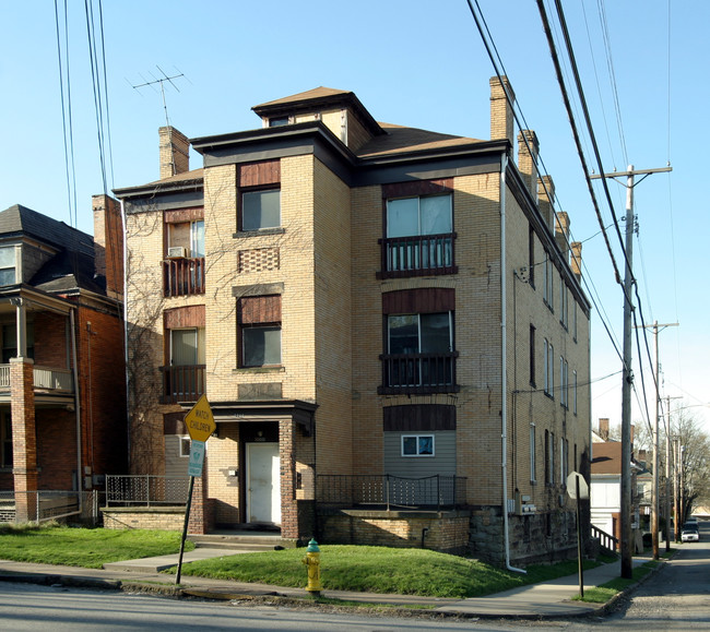 8000 Susquehanna St in Wilkinsburg, PA - Building Photo - Building Photo