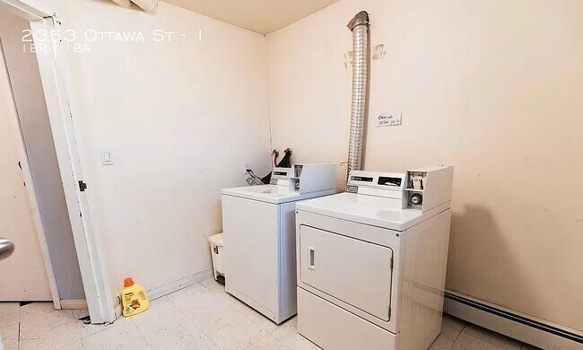 2353 Ottawa St in Regina, SK - Building Photo - Building Photo
