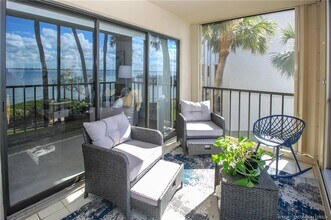 4440 NE Sandpebble Trce in Stuart, FL - Building Photo - Building Photo