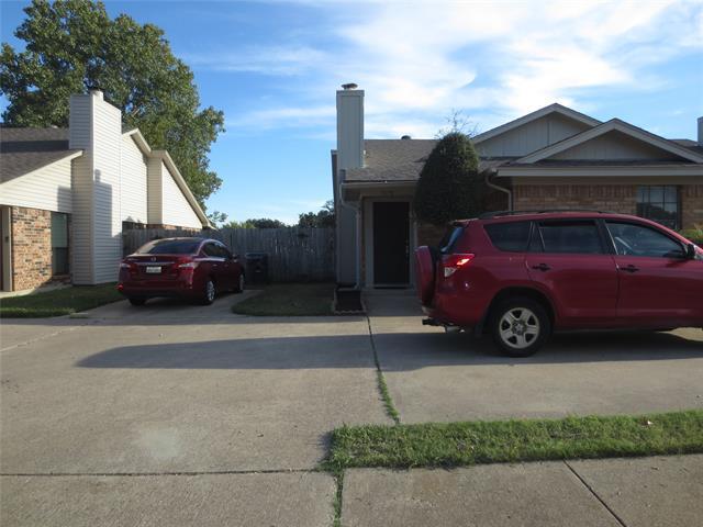 5125 Hawkins Cemetery Rd in Arlington, TX - Building Photo