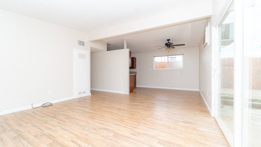 9227 Heatherdale St in Santee, CA - Building Photo