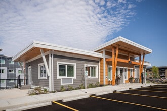 1699-1699 Deleenheer Rd in Vernon, BC - Building Photo - Building Photo