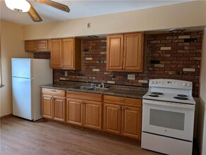619 Conrad Ave in Charleroi, PA - Building Photo - Building Photo