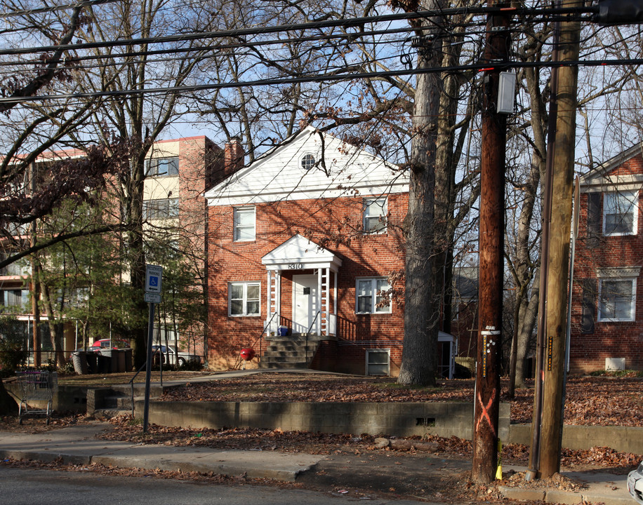 8310 Flower Ave in Takoma Park, MD - Building Photo