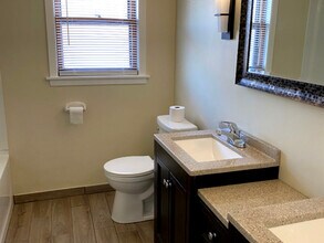 425 37th St in Downers Grove, IL - Building Photo - Building Photo