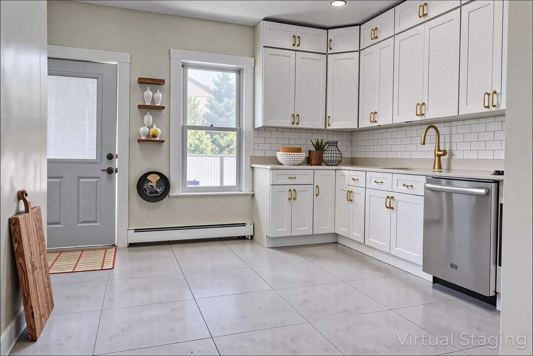 71 Lenox Ave in Congers, NY - Building Photo