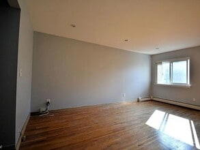 900 Midland Ave in Yonkers, NY - Building Photo - Building Photo