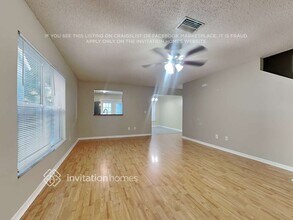 722 Cape Cod Cir in Valrico, FL - Building Photo - Building Photo
